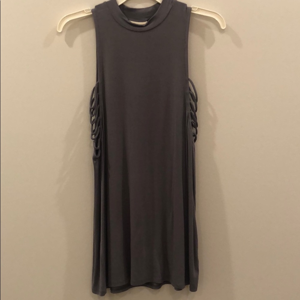 Gray muscle tank